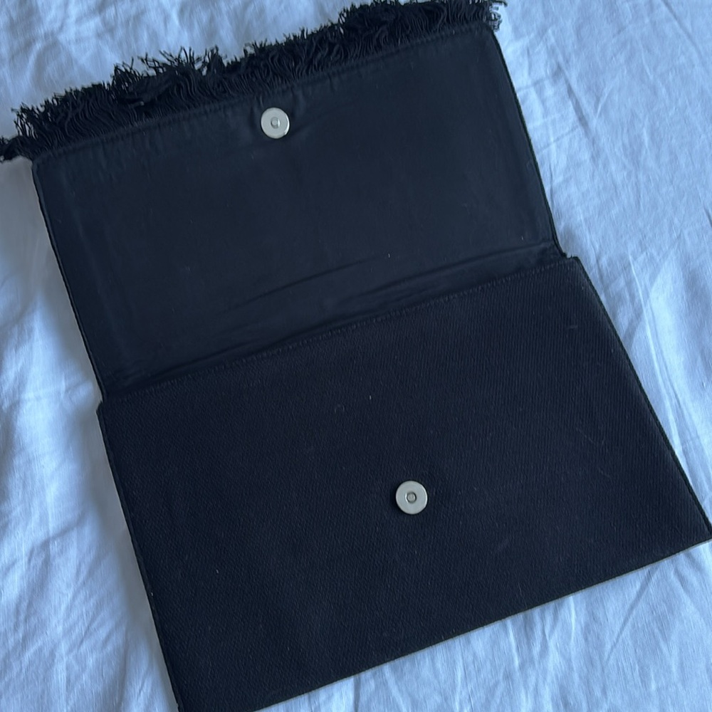 Stella & Dot embroidered Taj clutch - Picture 3 of 4